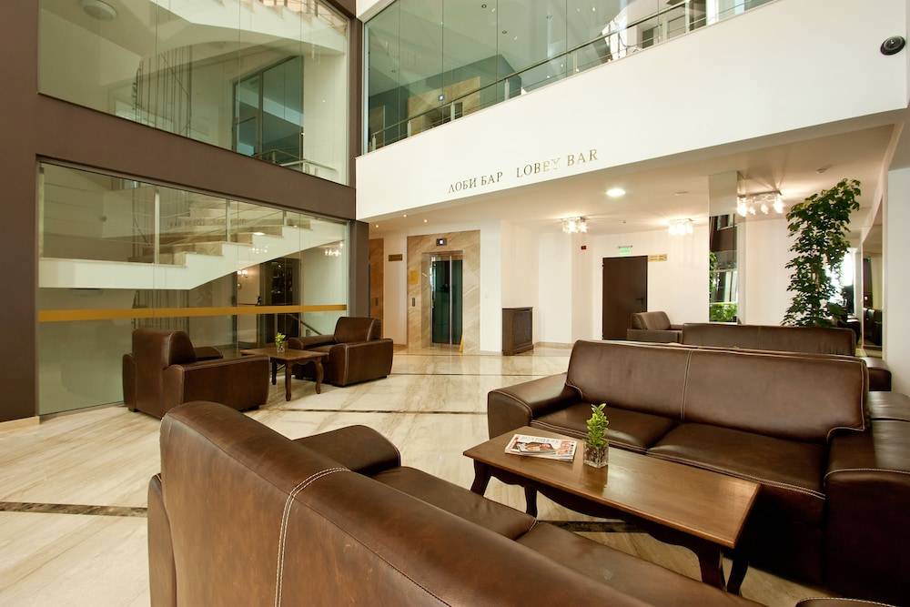 Earth & People Hotel & SPA - Free Parking & Swimming Pool 2