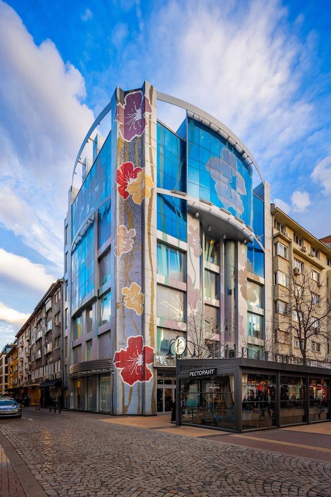 Les Fleurs Boutique Hotel 1
