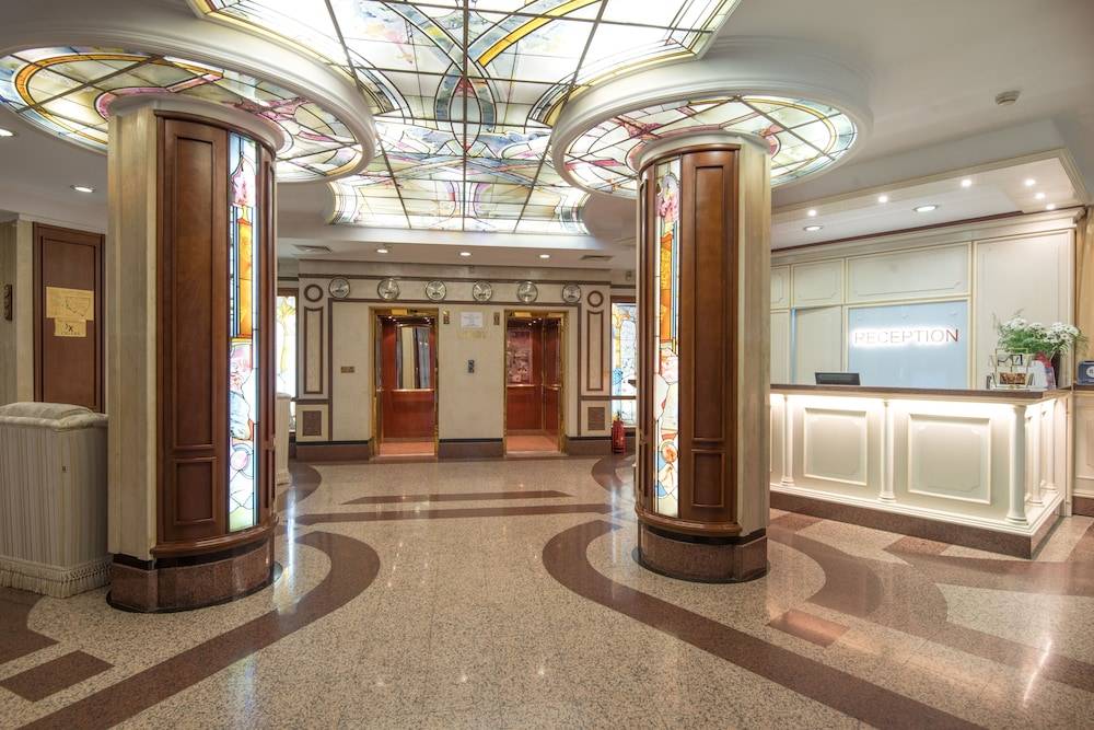 Hotel Downtown 2