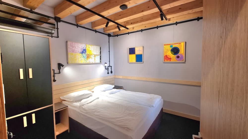 Art Hotel 158 1