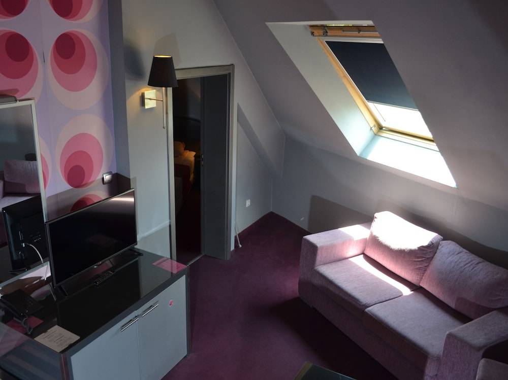 Elate Plaza Hotel 1