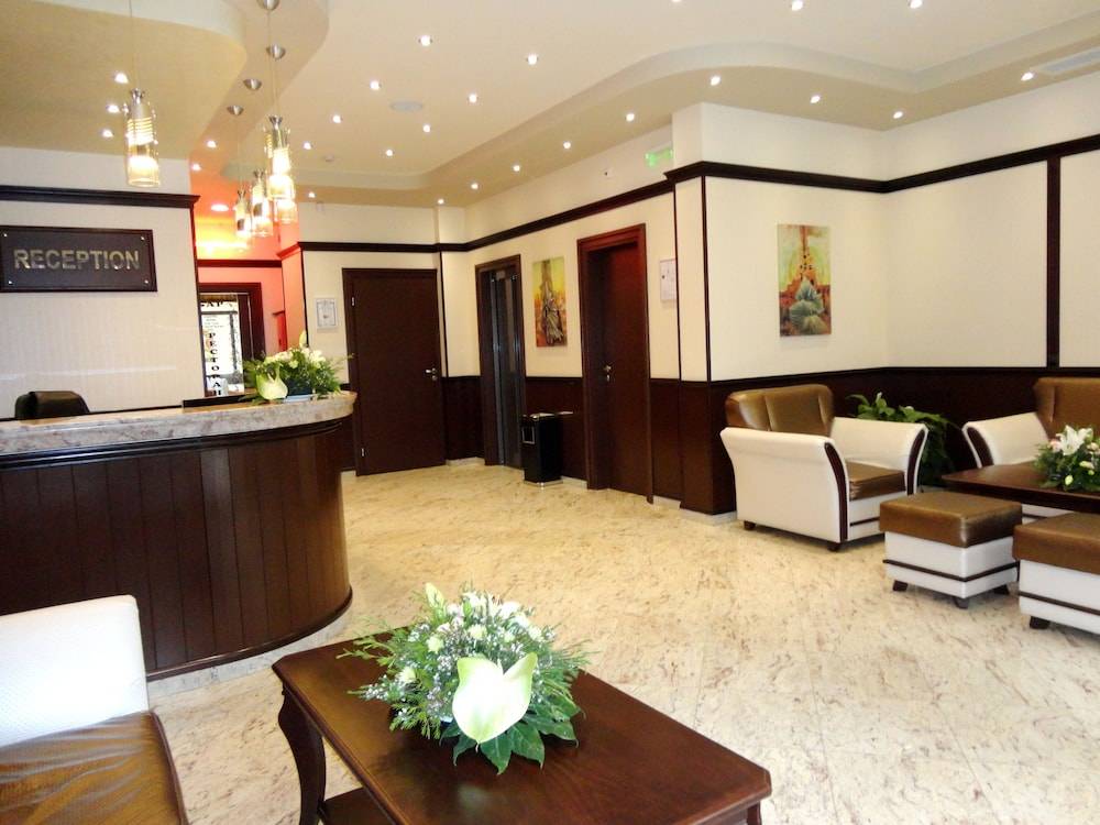 Favorit Hotel 2
