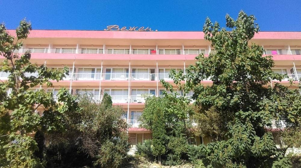 Vezhen Hotel 1
