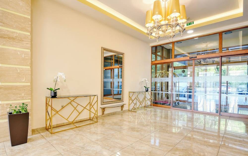 Apart Hotel Golden Line 2