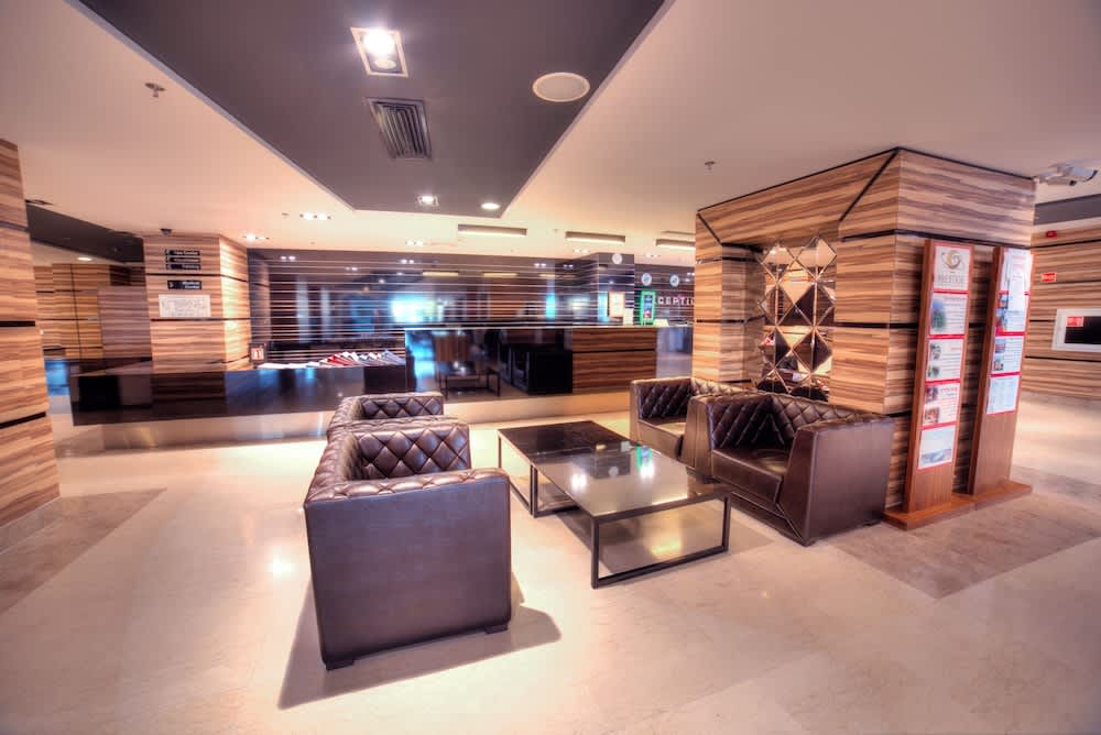 International Hotel Casino & Tower Suites 2