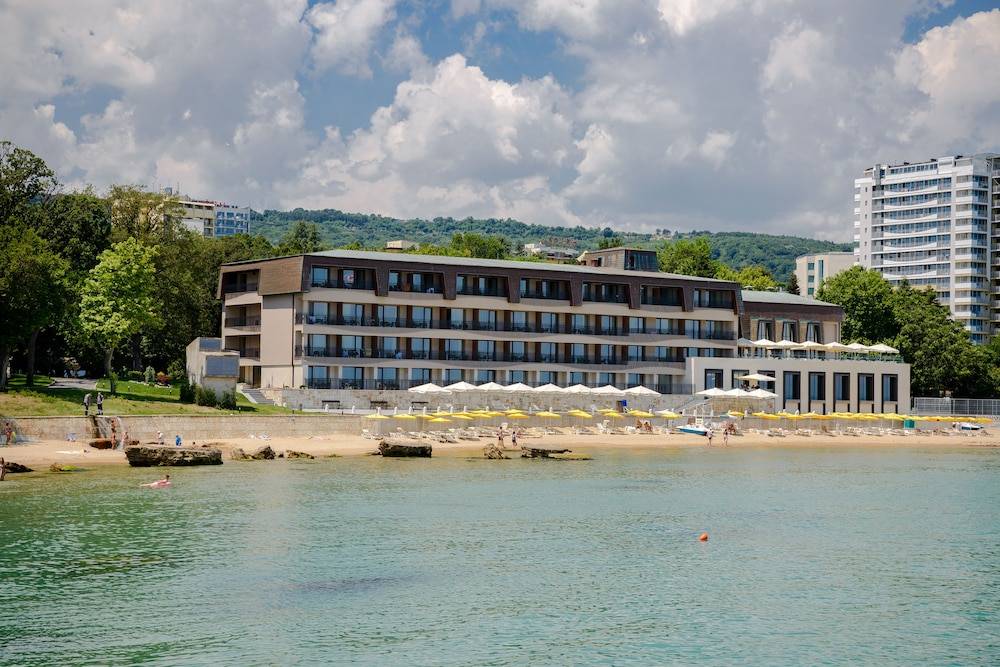 HVD Nympha Hotel - All Inclusive, Private Beach & Free Parking - Adults Only 1