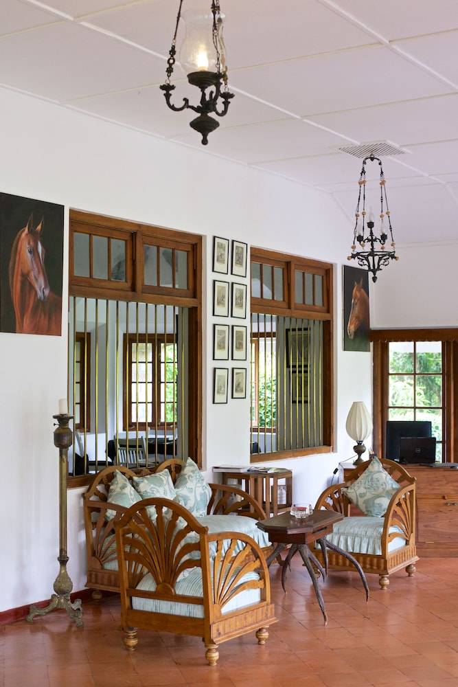 Mountbatten Bungalow- Thema Collection 2