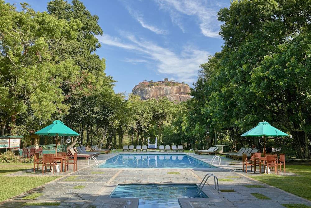 Hotel Sigiriya 1