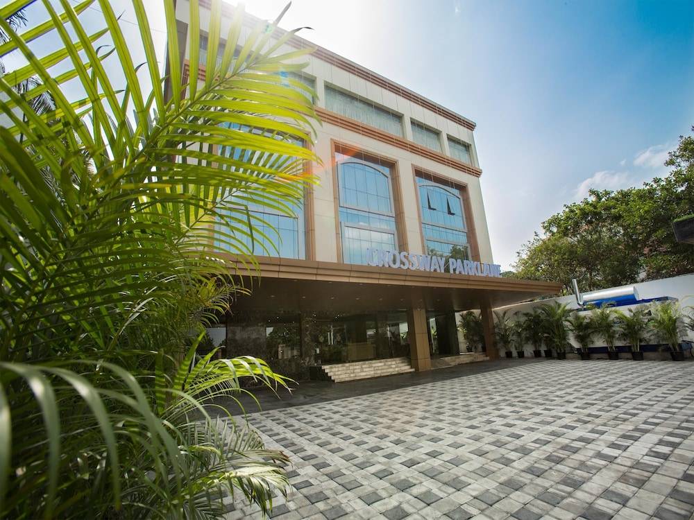 ST Parklane Airport Hotel Chennai 1