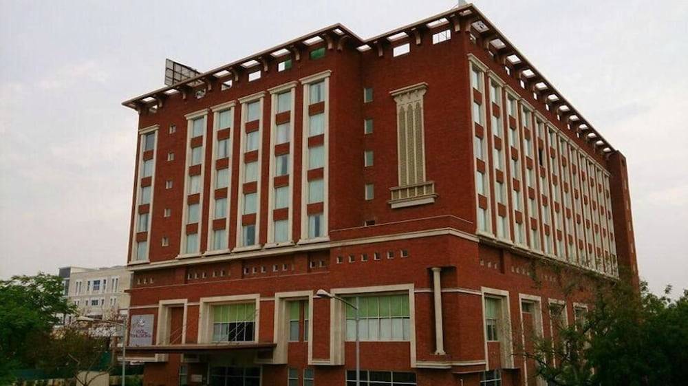 Hotel Royal Orchid Jaipur, Tonk Road 1