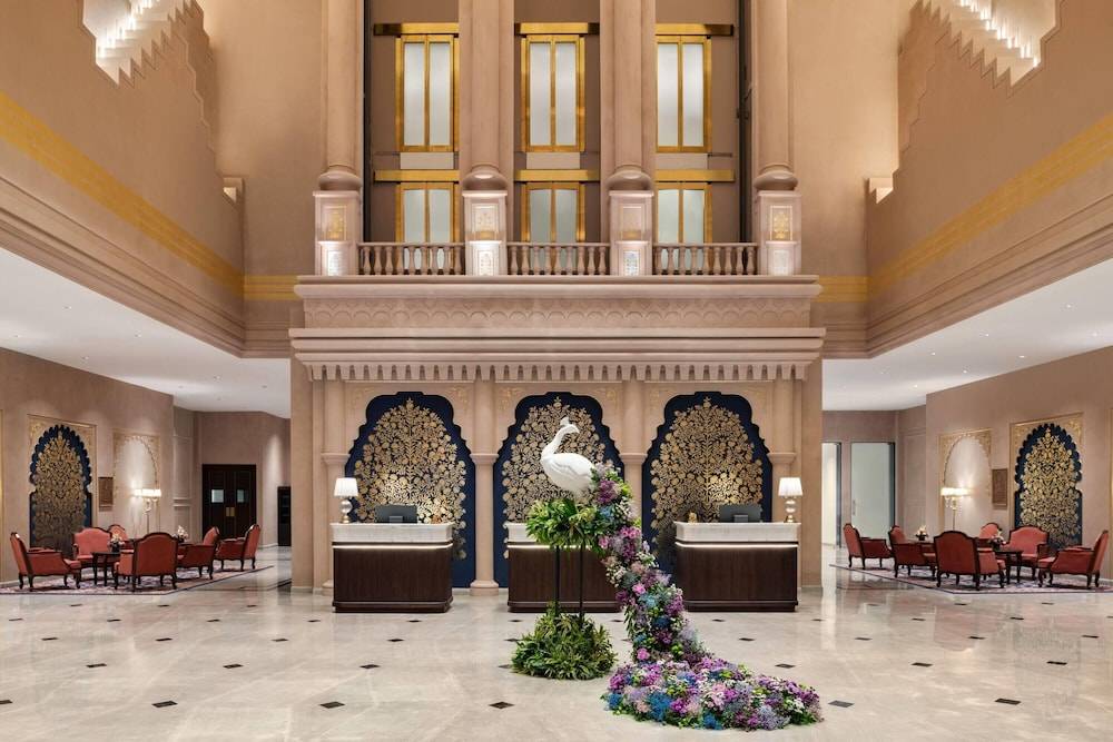 Wyndham Grand Udaipur Palace Pure Vegetarian Hotel 2