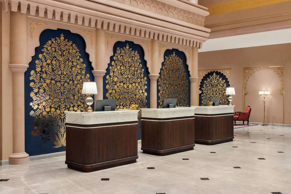 Wyndham Grand Udaipur Palace Pure Vegetarian Hotel 1