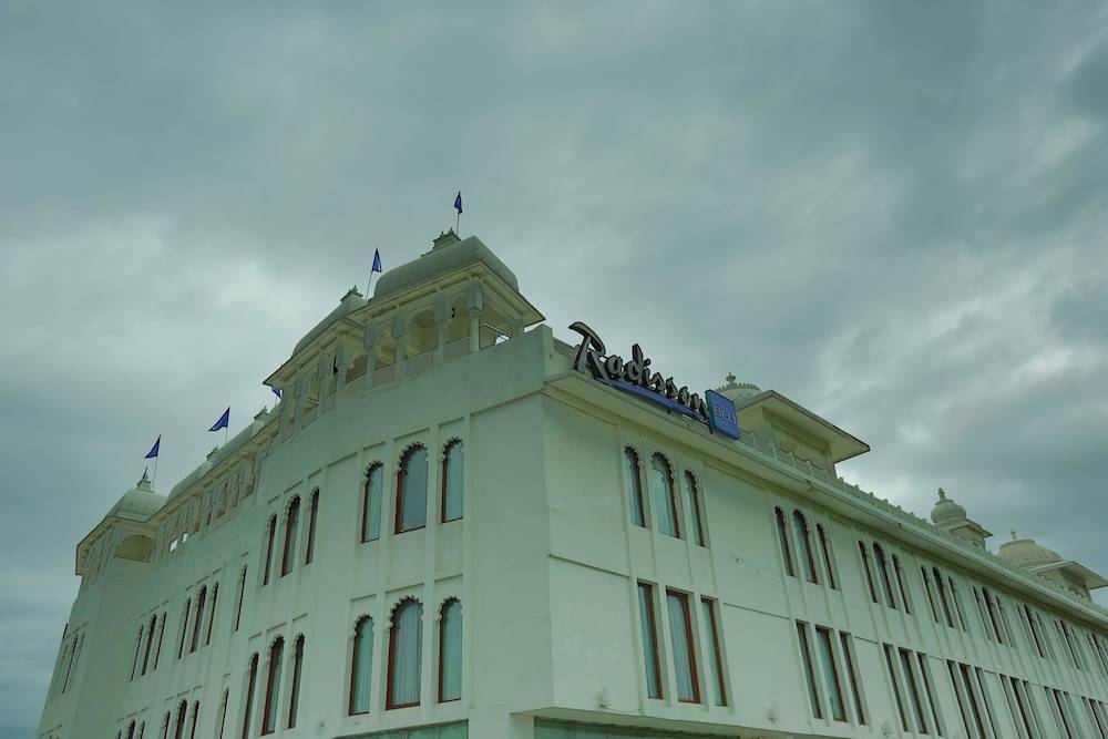 Radisson Blu Udaipur Palace Resort & Spa 2