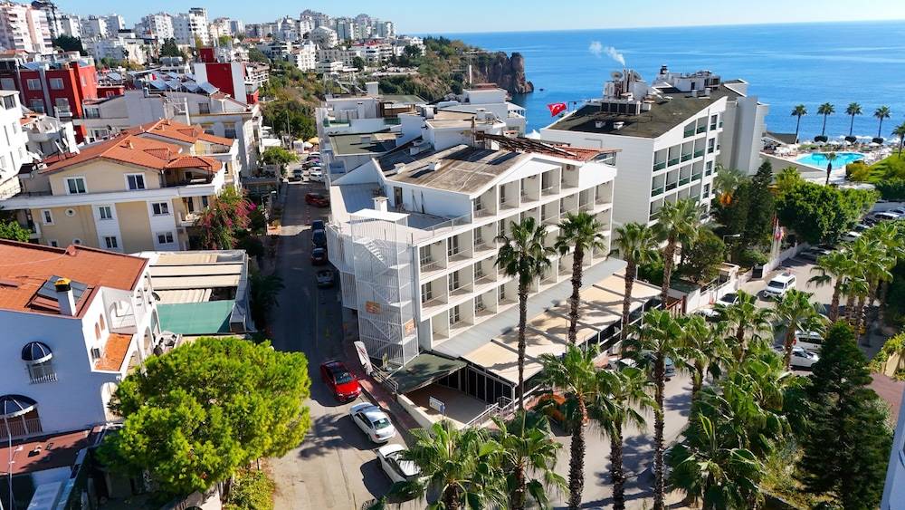 Prima Hotel 1