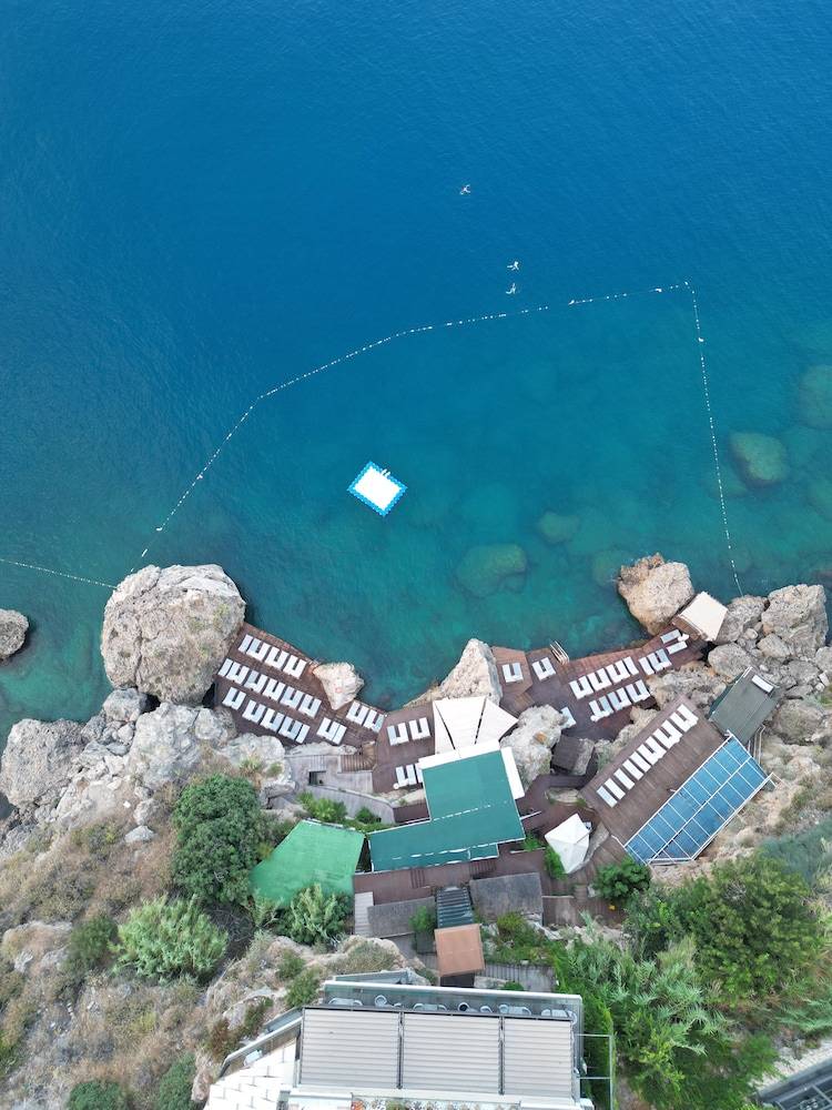 Perge Hotels - Adult Only 16 Plus 1