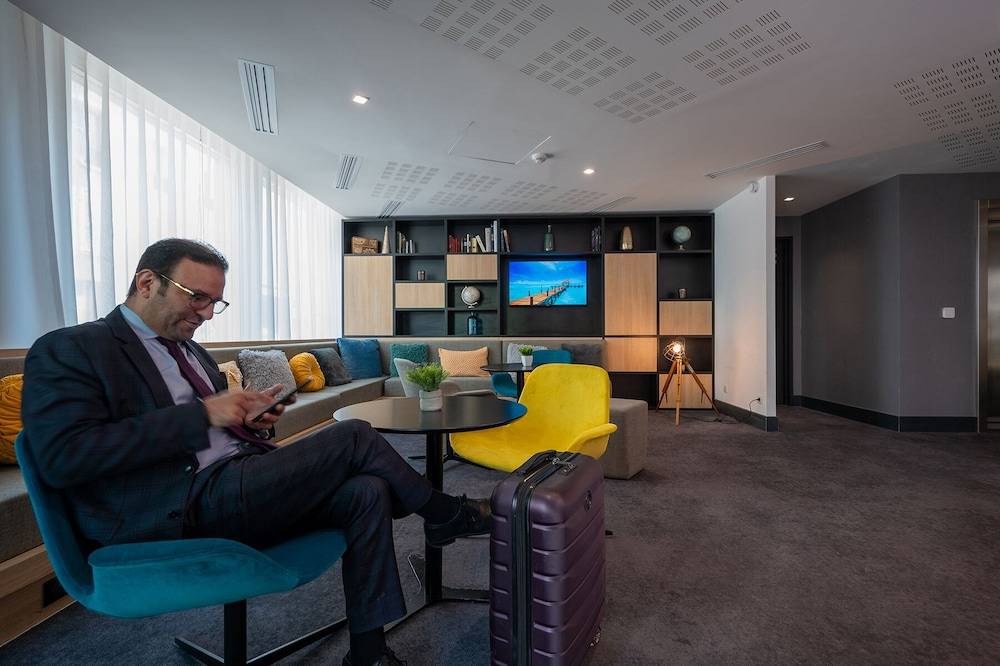Nemea Appart Hotel Paris Levallois 2