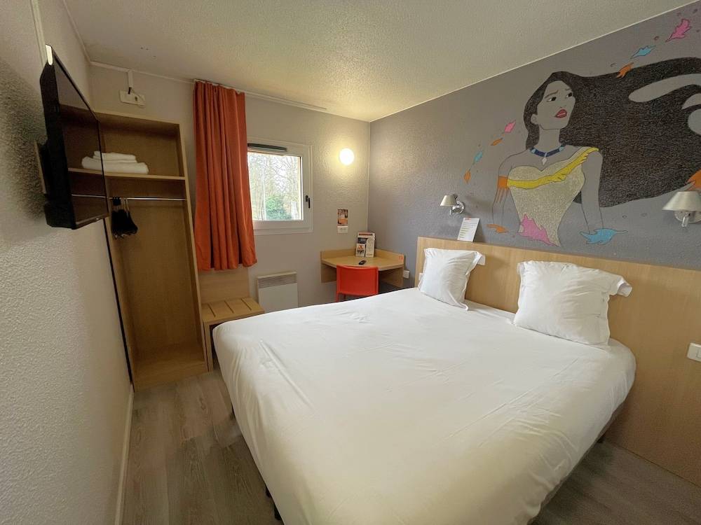 Brit Hotel Essentiel Tours Sud 1