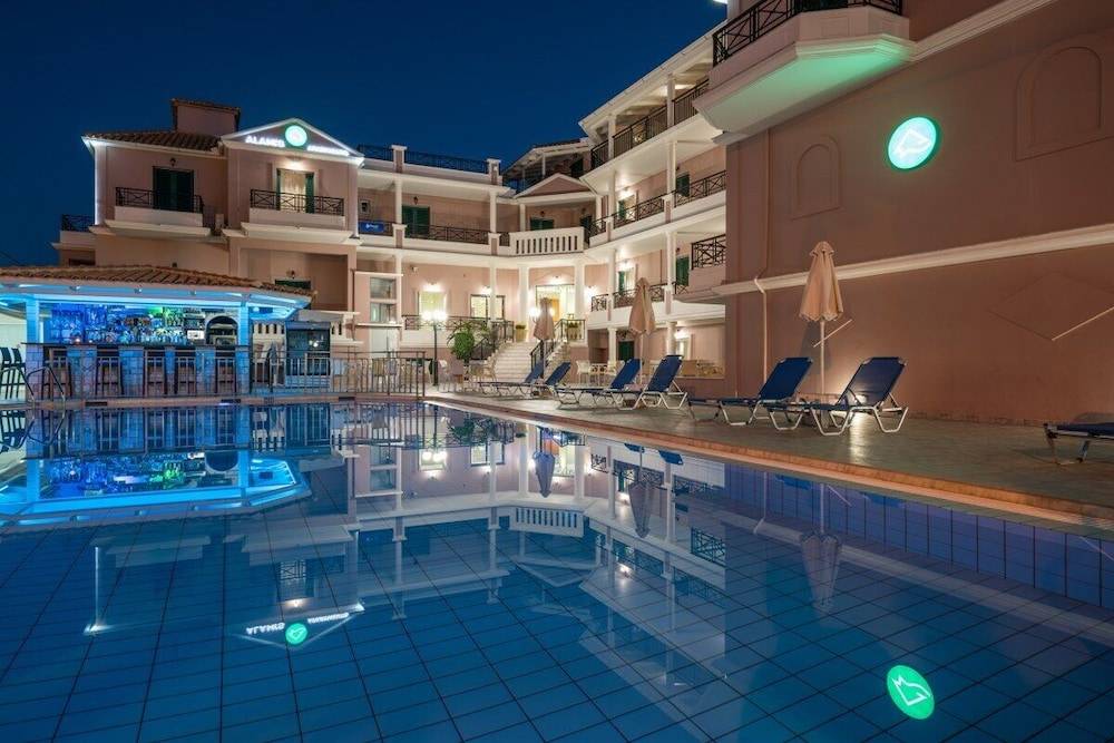 Alamis Hotel & Apartments 1