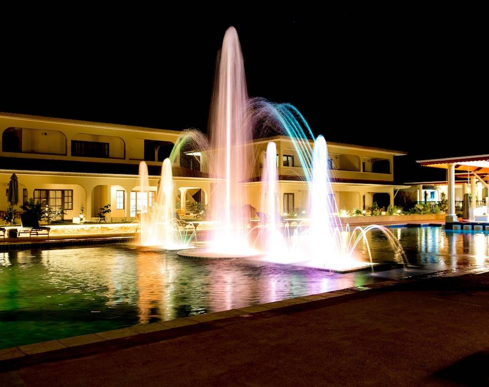 Oasis Hotel Restaurant & Spa 1