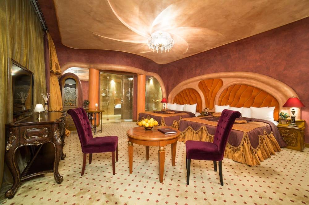 Royal Spa & Hotel Resort 1