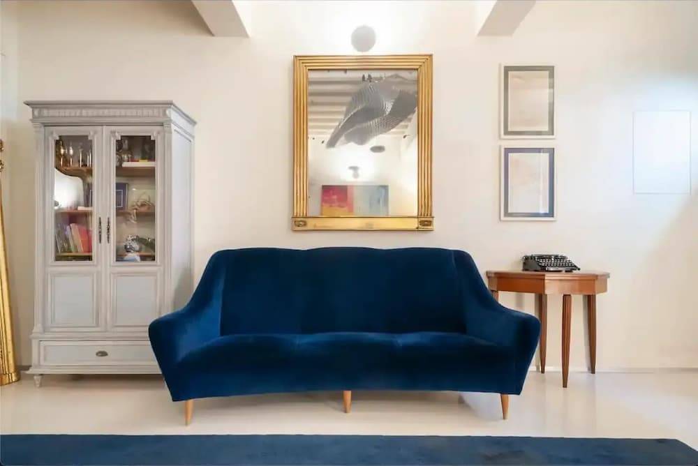 Luxury Tower House in the Heart of Pisa 1