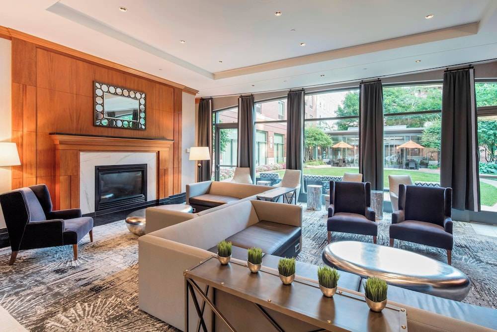 Courtyard by Marriott Boston Brookline 2