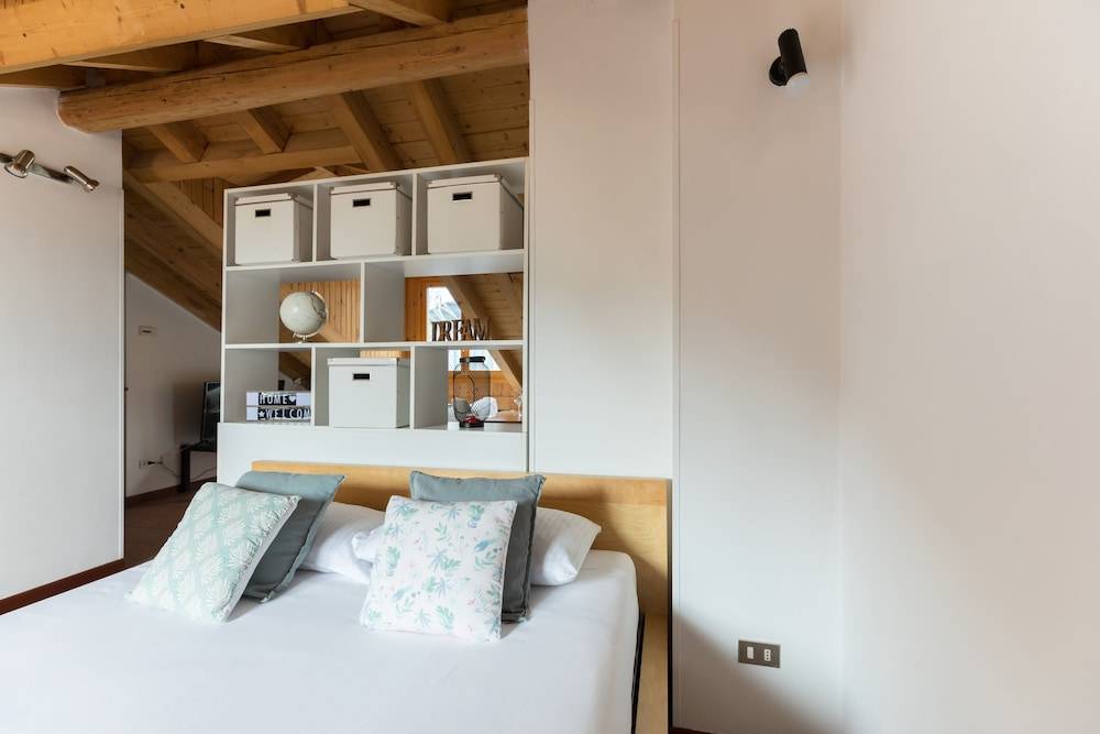 Milano Apartments Via Mortara 2
