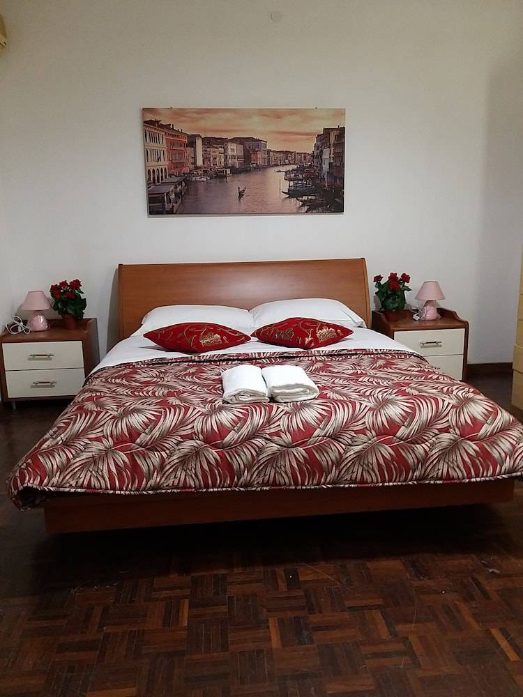 Venice Stefani Guesthouse 2