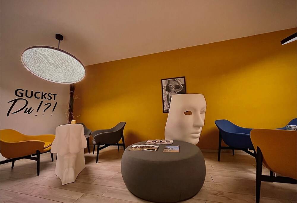 SCHLOSSHOF SÜDTIROL - Hotel & Camping Resort 2