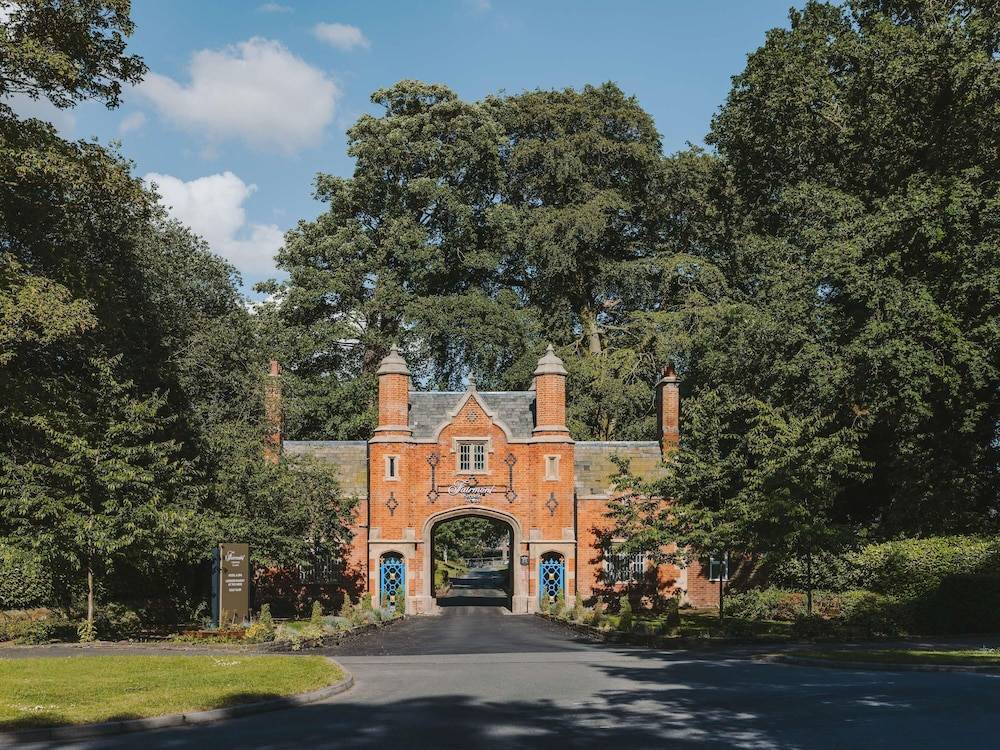 Fairmont Cheshire The Mere 1