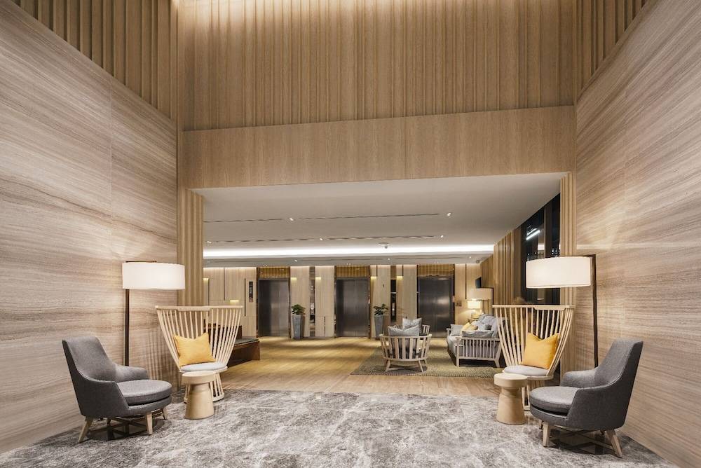 Oakwood Suites Bangkok 2