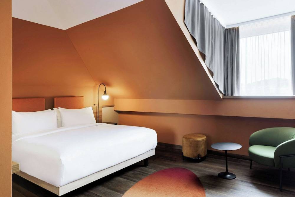 June Six Salzburg, a Tribute Portfolio Hotel 1
