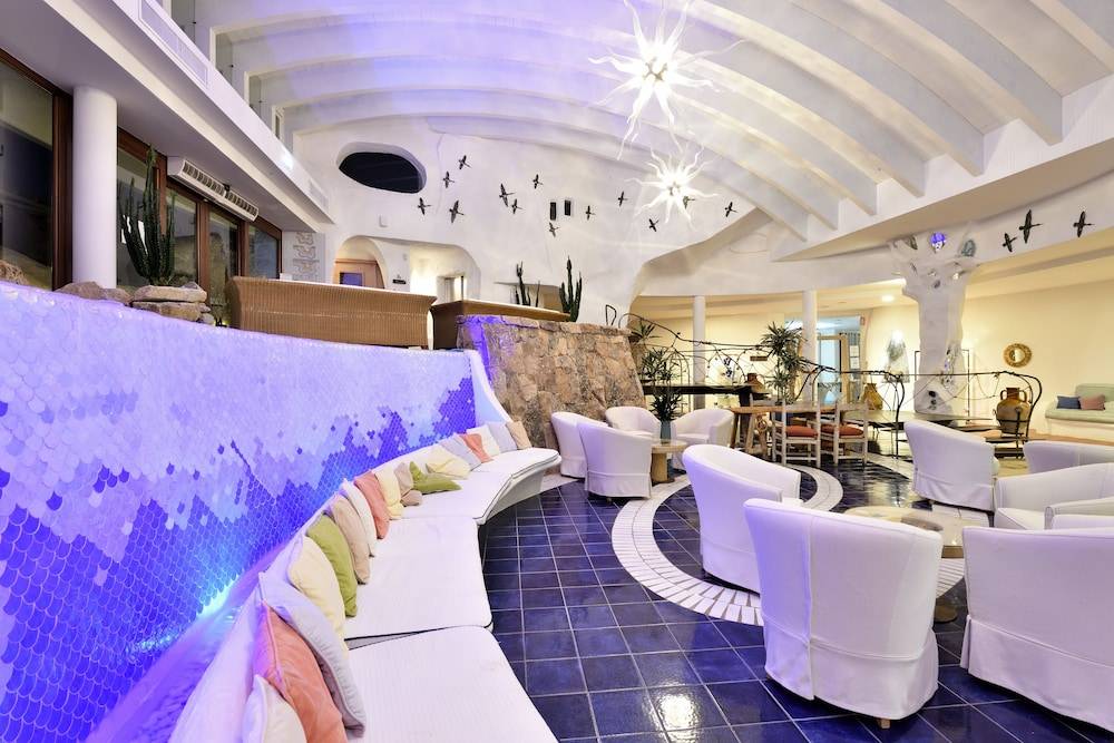 Hotel Resort & Spa Baia Caddinas 2