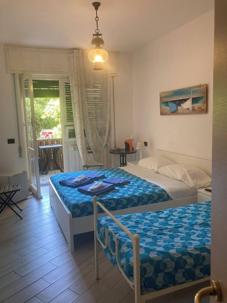 GUEST HOUSE BERZEFI 1