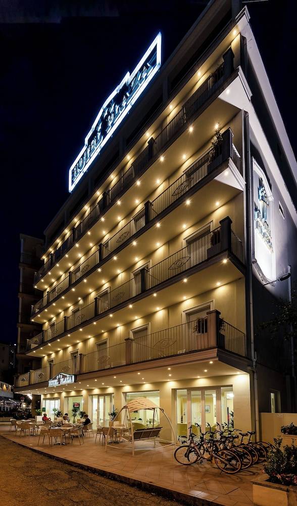 Hotel Plaza Gabicce Mare 1
