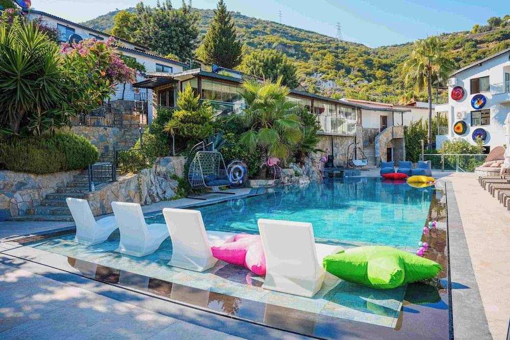 Illusion Beach & ClubHotel - Adults Only 1