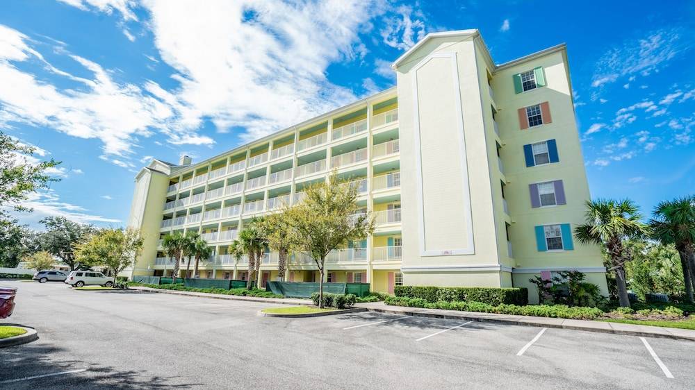 Barefoot Suites 1