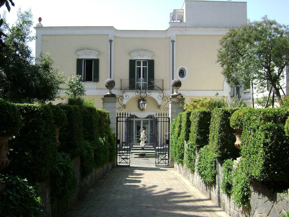 Villa San Gennariello B&B 1