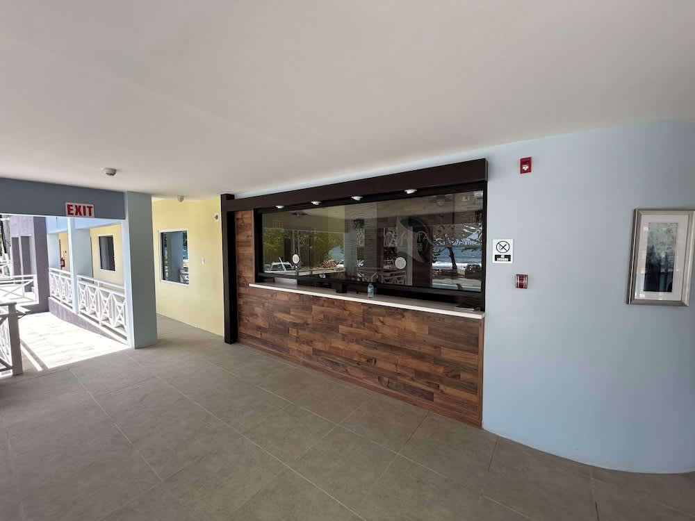 Manta Lodge and Dive Centre 2