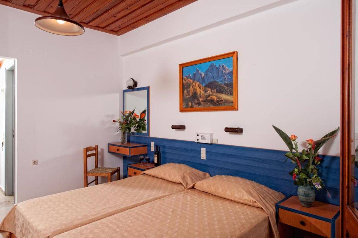 Vlachakis Hotel 2