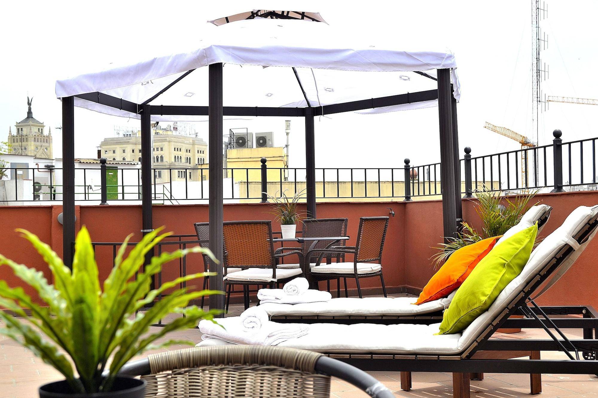 New Point Madrid Apartments 2