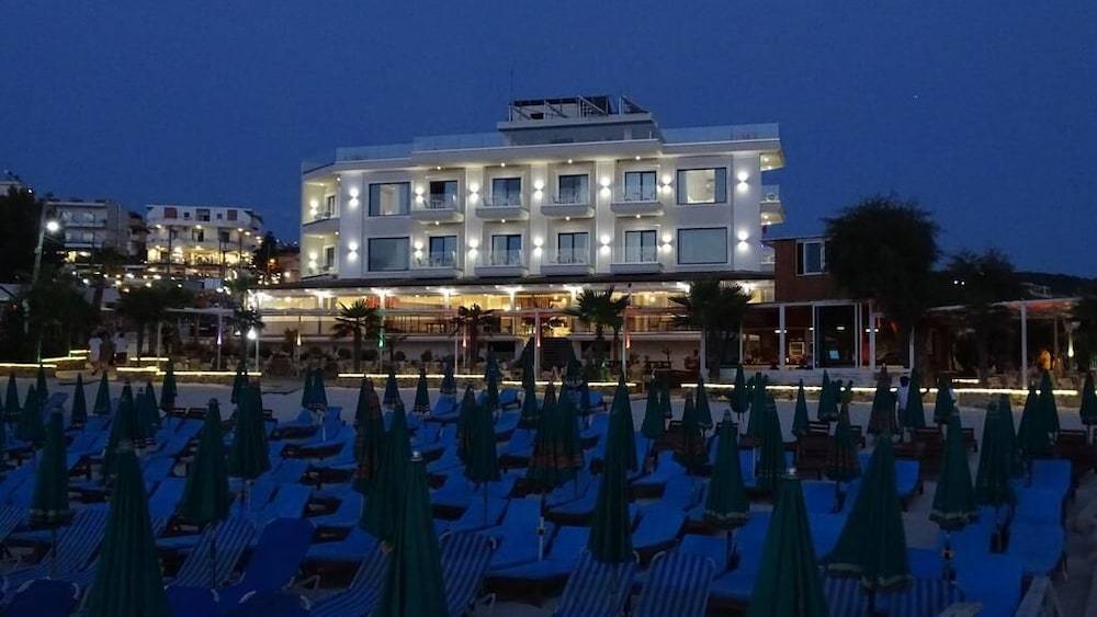 King Hotel Ksamil 1