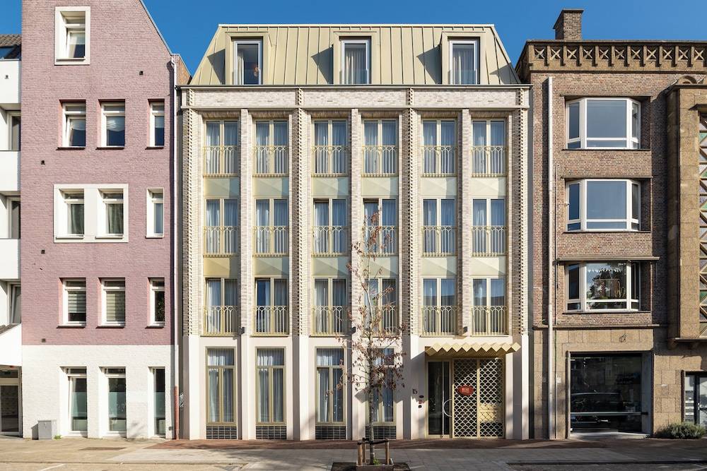Duke Studio Hotel 1