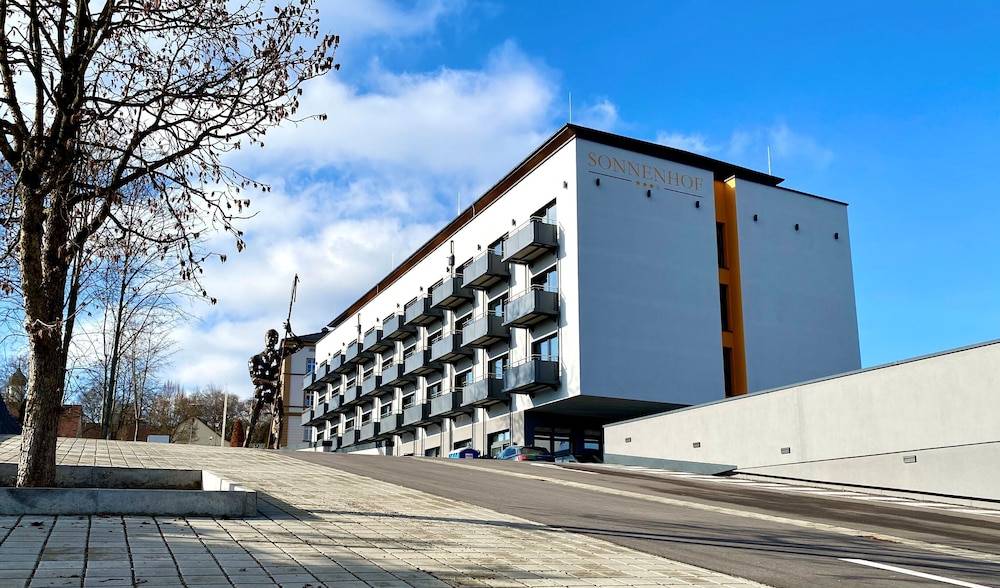 Burgau Hotel Sonnenhof 1