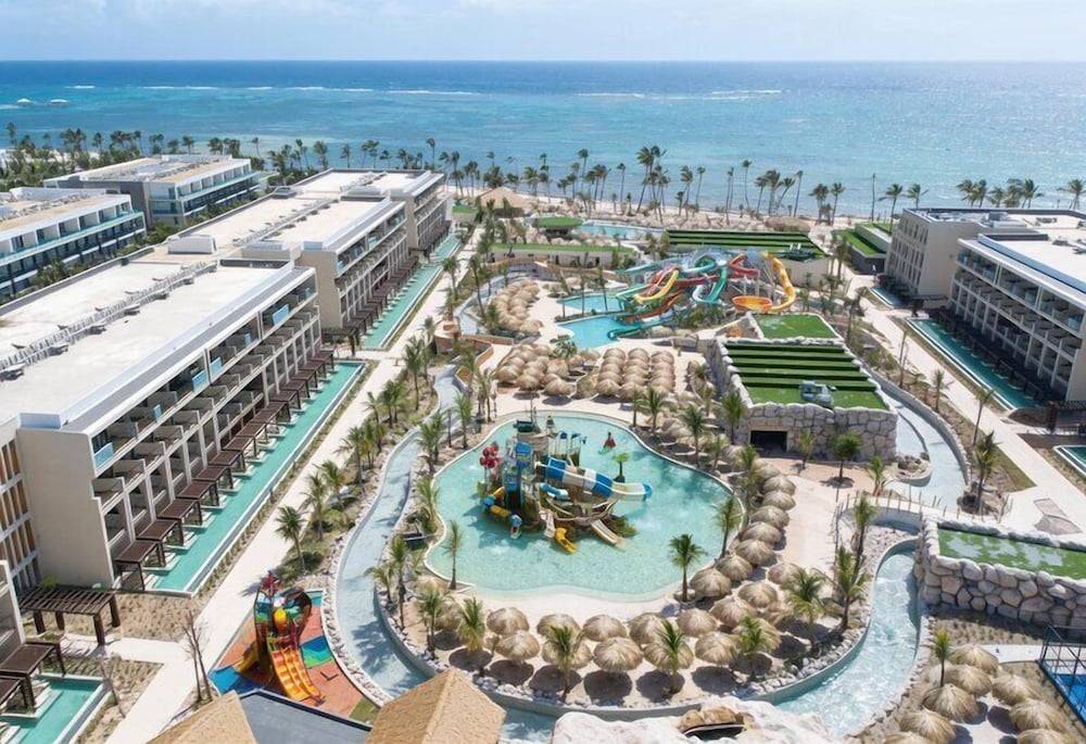 Serenade Caribe Club - Family Beach Resort 1
