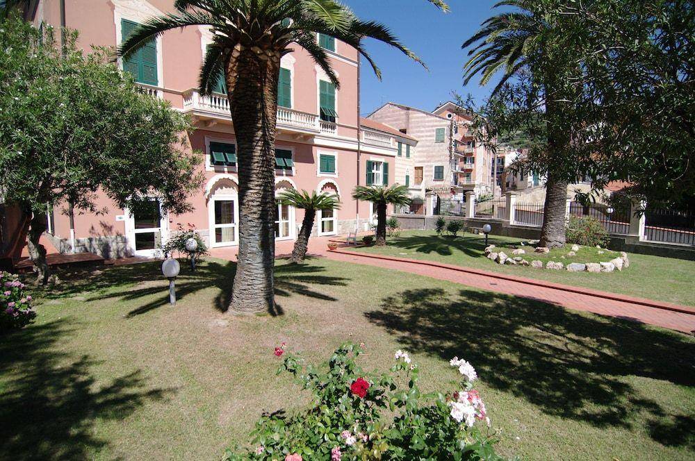 Hotel Madri Pie 1