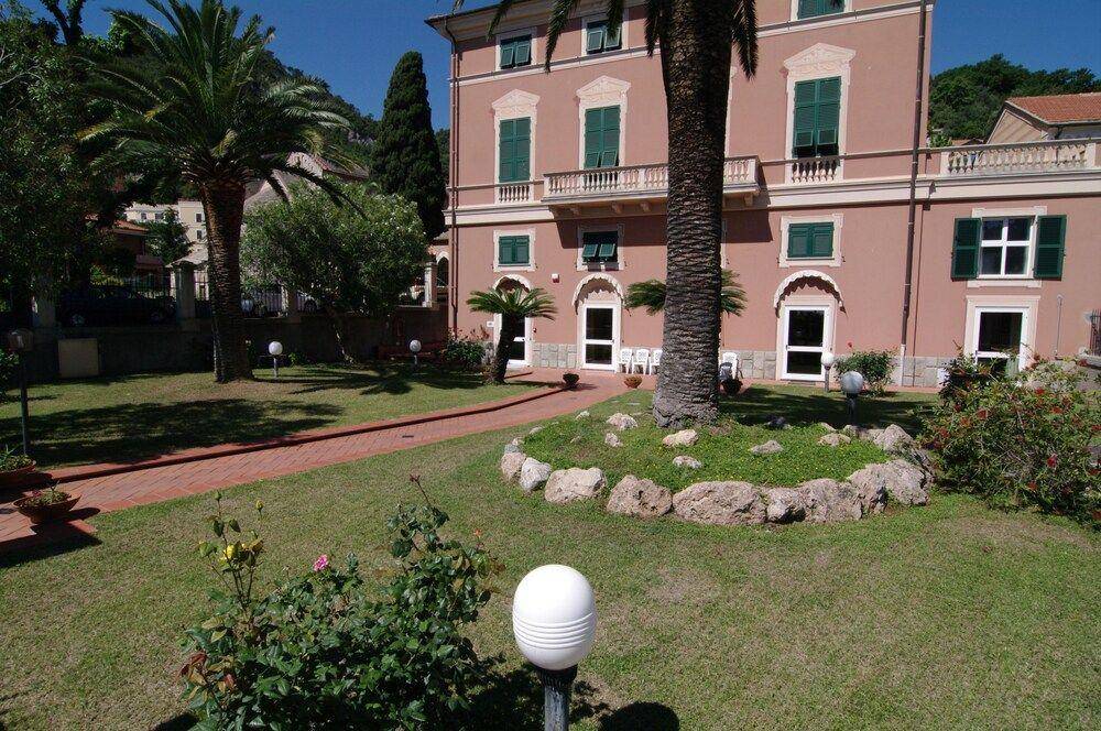 Hotel Madri Pie 2