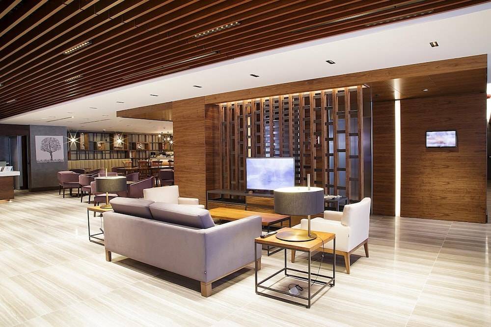 Bof Hotels Business 2