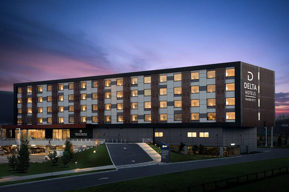 Delta Hotels by Marriott Vancouver Delta 1