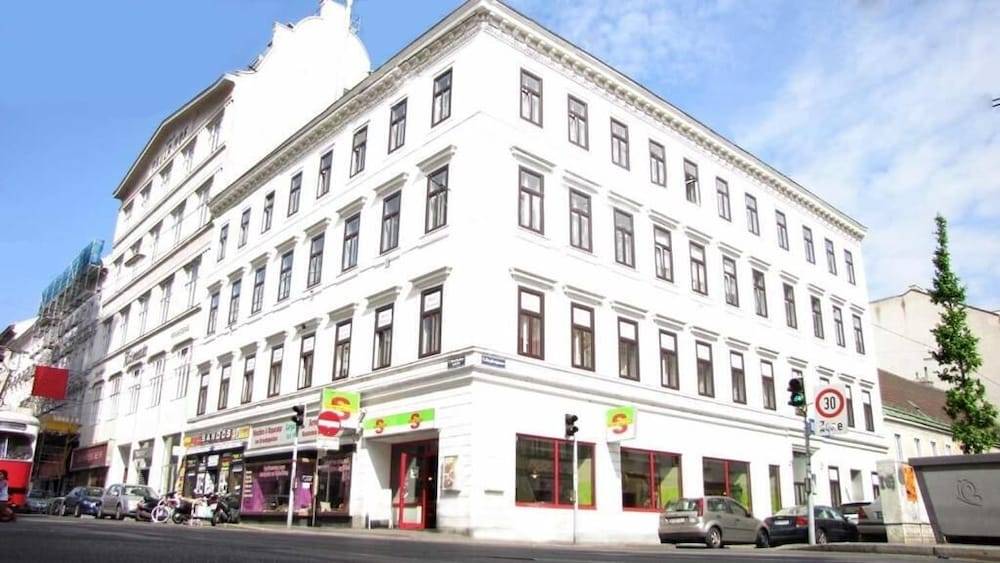 Hotel Pension Walzerstadt 1